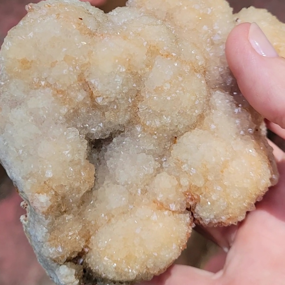 Druzy Quartz Crystal On Lace Agate - Picture 5 of 9
